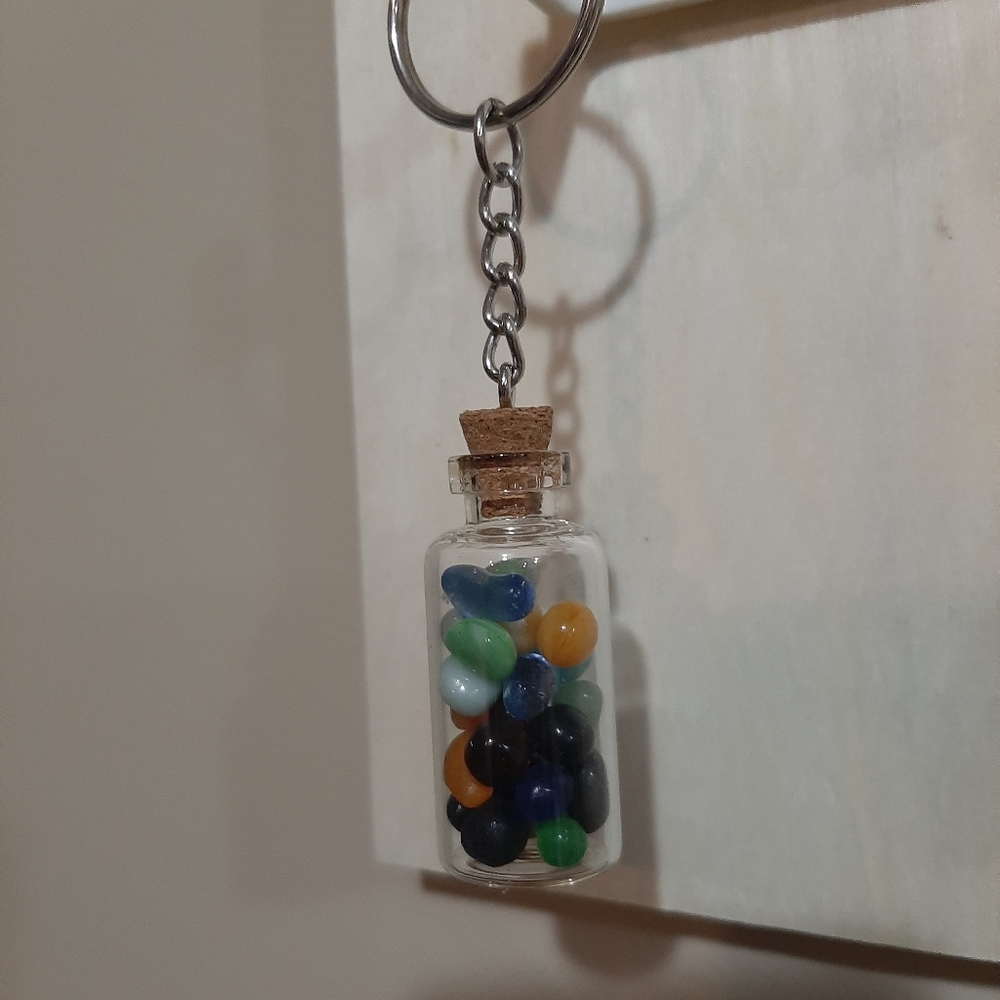 Colored Stone Bottle Keychain - Picture 2 of 3